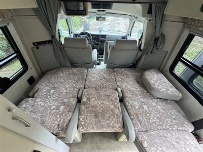 2002 Winnebago Rialta 22QD   - Photo 4 - Brea, CA 92822