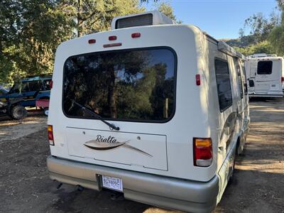 2002 Winnebago Rialta camper van - Photo 78 - Brea, CA 92822