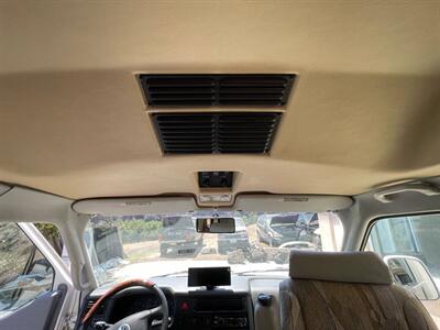 2002 Winnebago Rialta camper van - Photo 24 - Brea, CA 92822