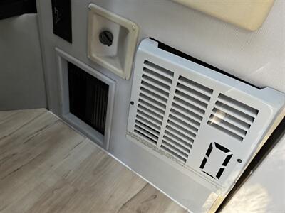 2002 Winnebago Rialta camper van - Photo 94 - Brea, CA 92822