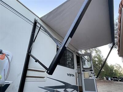 2002 Winnebago Vista 21B Rialta - Photo 8 - Brea, CA 92822