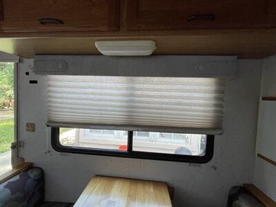 2002 Winnebago Vista 21B Rialta - Photo 23 - Brea, CA 92822