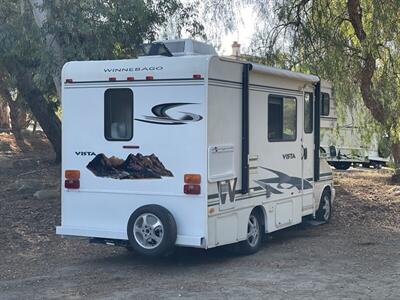 2002 Winnebago Vista 21B Rialta - Photo 5 - Brea, CA 92822
