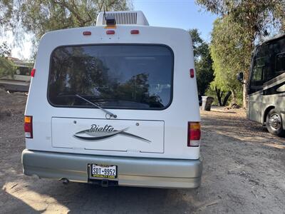 2002 Winnebago Rialta 22QD   - Photo 48 - Brea, CA 92822