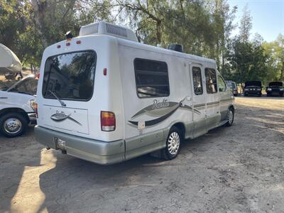 2002 Winnebago Rialta 22QD   - Photo 20 - Brea, CA 92822