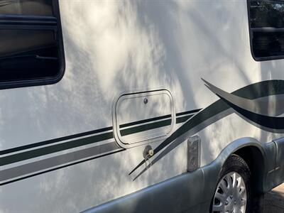 2002 Winnebago Rialta 22QD   - Photo 56 - Brea, CA 92822