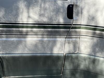 2002 Winnebago Rialta 22QD   - Photo 55 - Brea, CA 92822