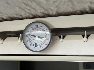 2002 Winnebago Rialta 22QD   - Photo 13 - Brea, CA 92822