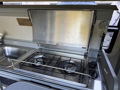 1999 WINNEBAGO EuroVan CAMPER   - Photo 34 - Brea, CA 92822