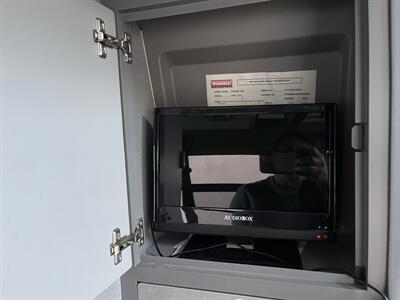 1999 WINNEBAGO EuroVan CAMPER   - Photo 63 - Brea, CA 92822