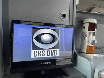 1999 WINNEBAGO EuroVan CAMPER   - Photo 5 - Brea, CA 92822