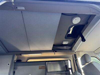 1999 WINNEBAGO EuroVan CAMPER   - Photo 30 - Brea, CA 92822