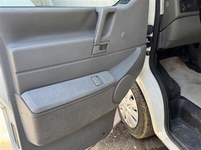 2002 Volkswagen EuroVan GLS - Photo 21 - Brea, CA 92822