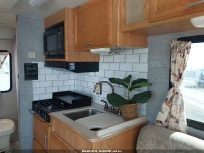 2002 Volkswagen EuroVan GLS - Photo 13 - Brea, CA 92822