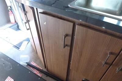 2014 Winnebago VIEW 24M   - Photo 18 - Brea, CA 92822