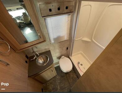 2014 Winnebago VIEW 24M   - Photo 4 - Brea, CA 92822