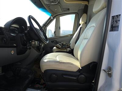 2014 Winnebago VIEW 24M   - Photo 15 - Brea, CA 92822