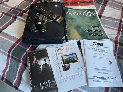 2002 Winnebago Rialta 22QD - Photo 12 - Brea, CA 92822