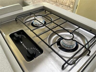 2002 Winnebago Rialta 22QD - Photo 43 - Brea, CA 92822