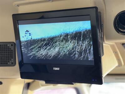 2002 Winnebago Rialta 22QD - Photo 4 - Brea, CA 92822