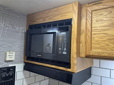 2002 Winnebago VISTA 21B Rialta - Photo 14 - Brea, CA 92822