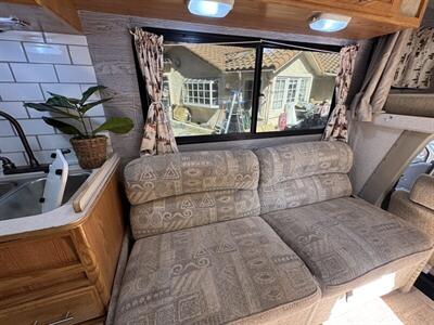 2002 Winnebago VISTA 21B Rialta - Photo 22 - Brea, CA 92822