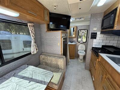 2002 Winnebago VISTA 21B Rialta - Photo 64 - Brea, CA 92822