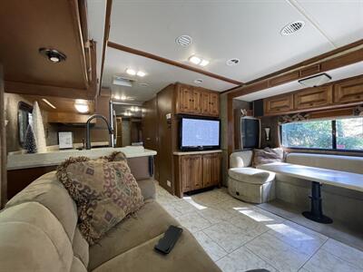 2011 Tiffin ALLEGRO BUS   - Photo 8 - Brea, CA 92822