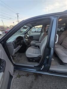 2005 Chevrolet Venture LS - Photo 12 - Salem, OR 97302