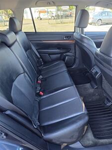 2013 Subaru Outback 2.5i Limited   - Photo 6 - Salem, OR 97302
