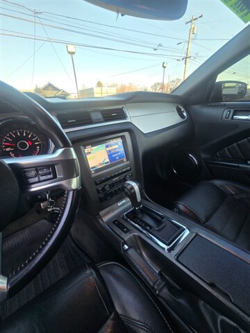 2014 Ford Mustang V6 - Photo 7 - Salem, OR 97302