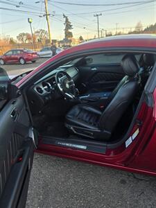 2014 Ford Mustang V6 - Photo 5 - Salem, OR 97302