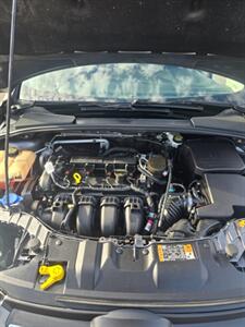 2014 Ford Focus SE - Photo 12 - Salem, OR 97302