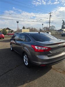 2014 Ford Focus SE - Photo 5 - Salem, OR 97302