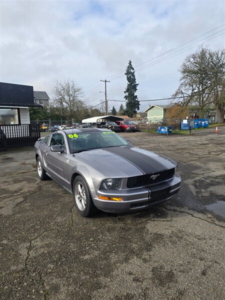 2006 Ford Mustang V6 Standard  