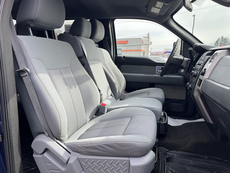 2011 Ford F-150 XLT - Photo 14 - Canton, OH 44707