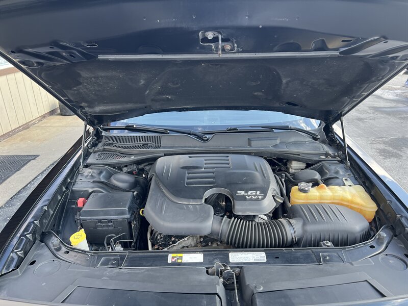 2013 Dodge Challenger SXT - Photo 18 - Canton, OH 44707