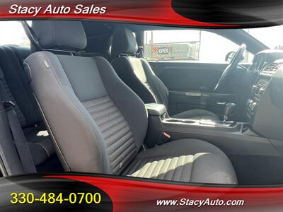 2013 Dodge Challenger SXT - Photo 15 - Canton, OH 44707