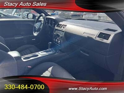 2013 Dodge Challenger SXT - Photo 14 - Canton, OH 44707