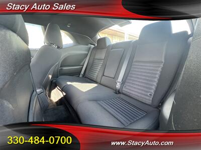 2013 Dodge Challenger SXT - Photo 8 - Canton, OH 44707