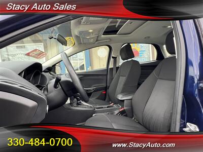 2017 Ford Focus SEL   - Photo 3 - Canton, OH 44707