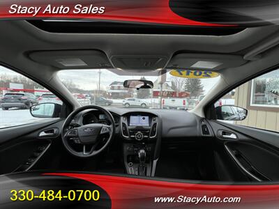 2017 Ford Focus SEL   - Photo 6 - Canton, OH 44707