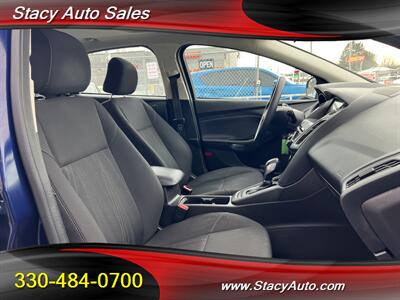 2017 Ford Focus SEL   - Photo 17 - Canton, OH 44707