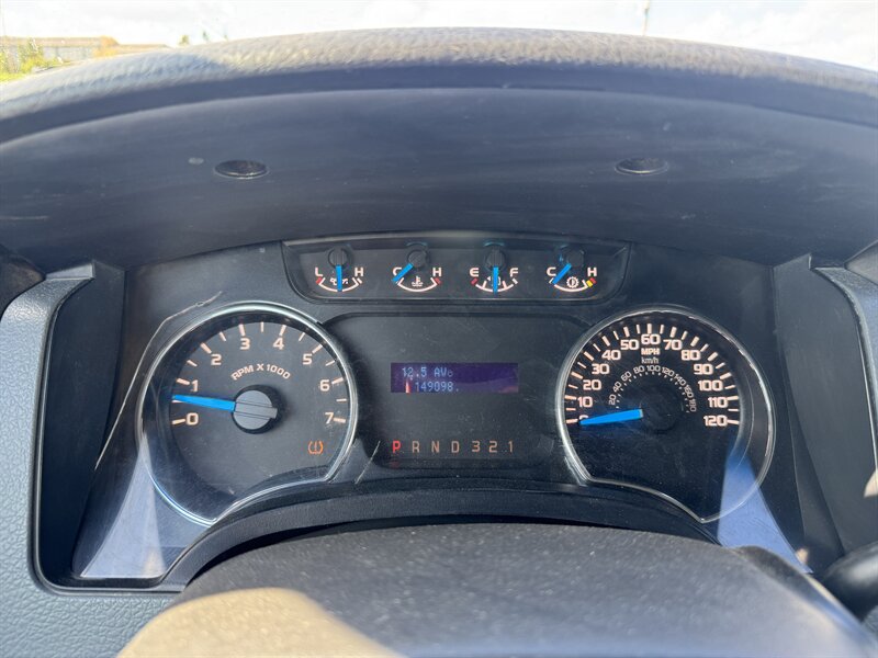 2014 Ford F-150 XLT - Photo 13 - Belfield, ND 58622