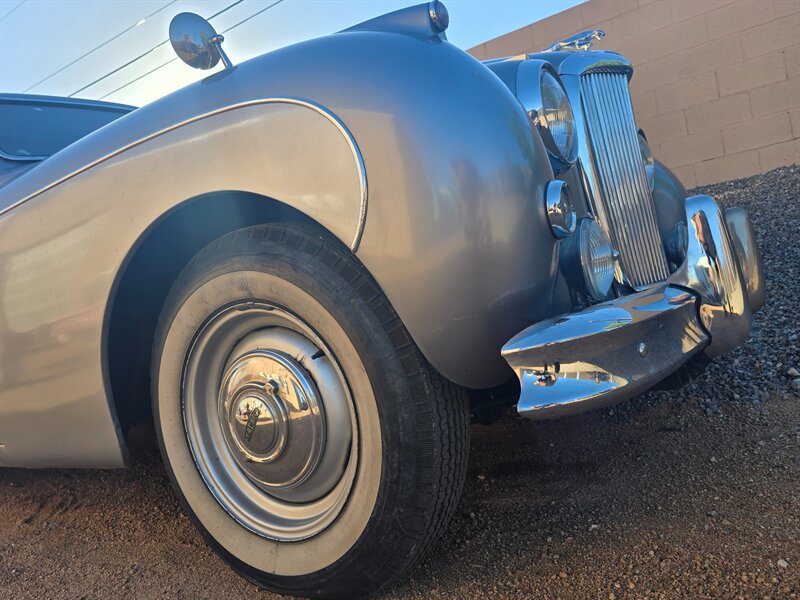 1960 Jaguar Mark IX - Photo 2 - Belfield, ND 58622