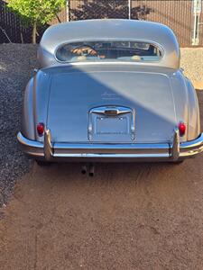 1960 Jaguar Mark IX - Photo 4 - Belfield, ND 58622