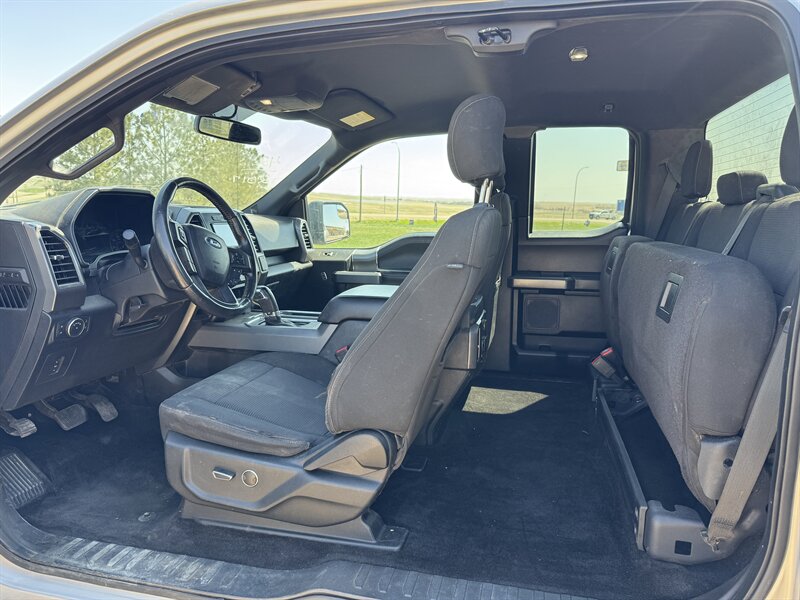 2017 Ford F-150 XLT - Photo 8 - Belfield, ND 58622