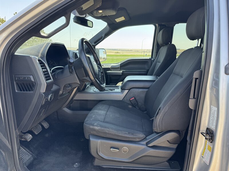 2017 Ford F-150 XLT - Photo 7 - Belfield, ND 58622