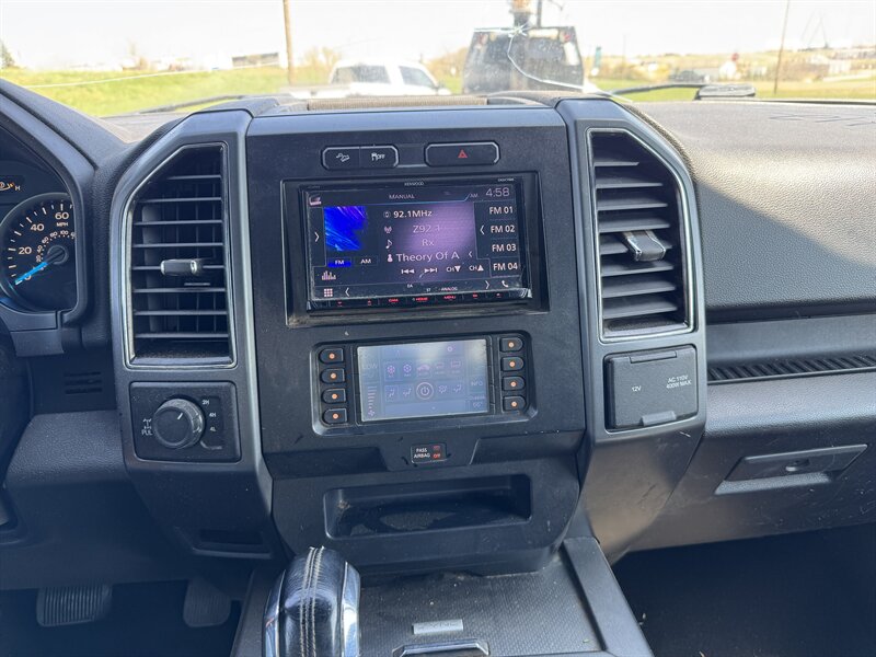 2017 Ford F-150 XLT - Photo 10 - Belfield, ND 58622