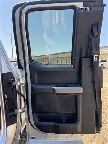 2017 Ford F-150 XLT - Photo 12 - Belfield, ND 58622